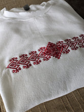 Load image into Gallery viewer, Embroidered Palestinian Tatreez Unisex Sweatshirt