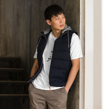 Load image into Gallery viewer, Toronto تورنتو Unisex T-Shirt (Black/ White/ Navy)